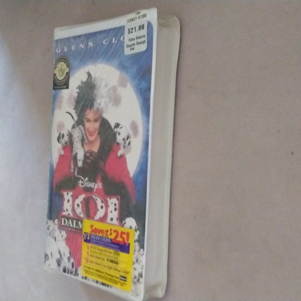 101 Dalmations live action VHS - Picture 6 of 7